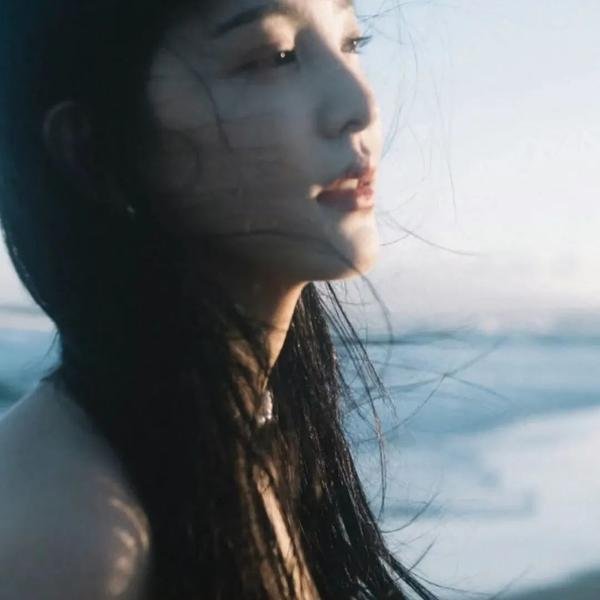 在微尘中漫舞